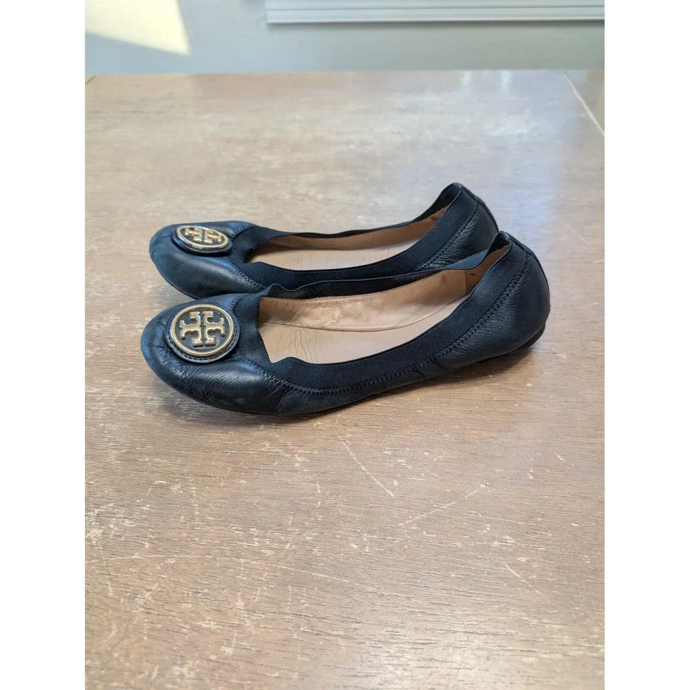 Tory Burch Minnie Travel‎ Ballet Flats Black Leather Gold Logo Medallion size 7